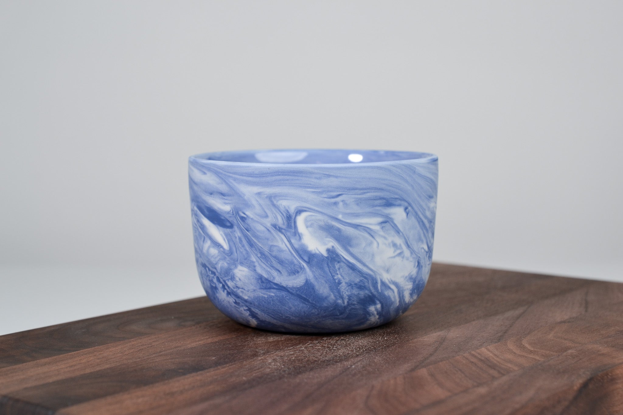 Kávový hrnek z porcelánu - Flow - 280 ml - modrý porcelán