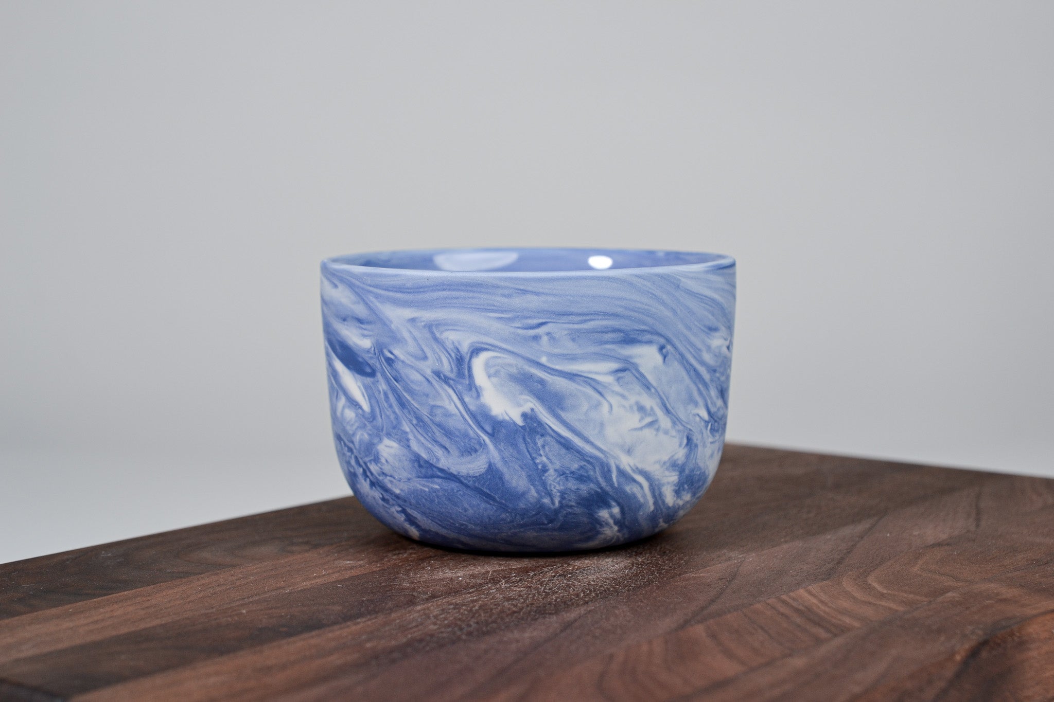 Porcelain coffee mug - Flow - 280 ml - blue porcelain