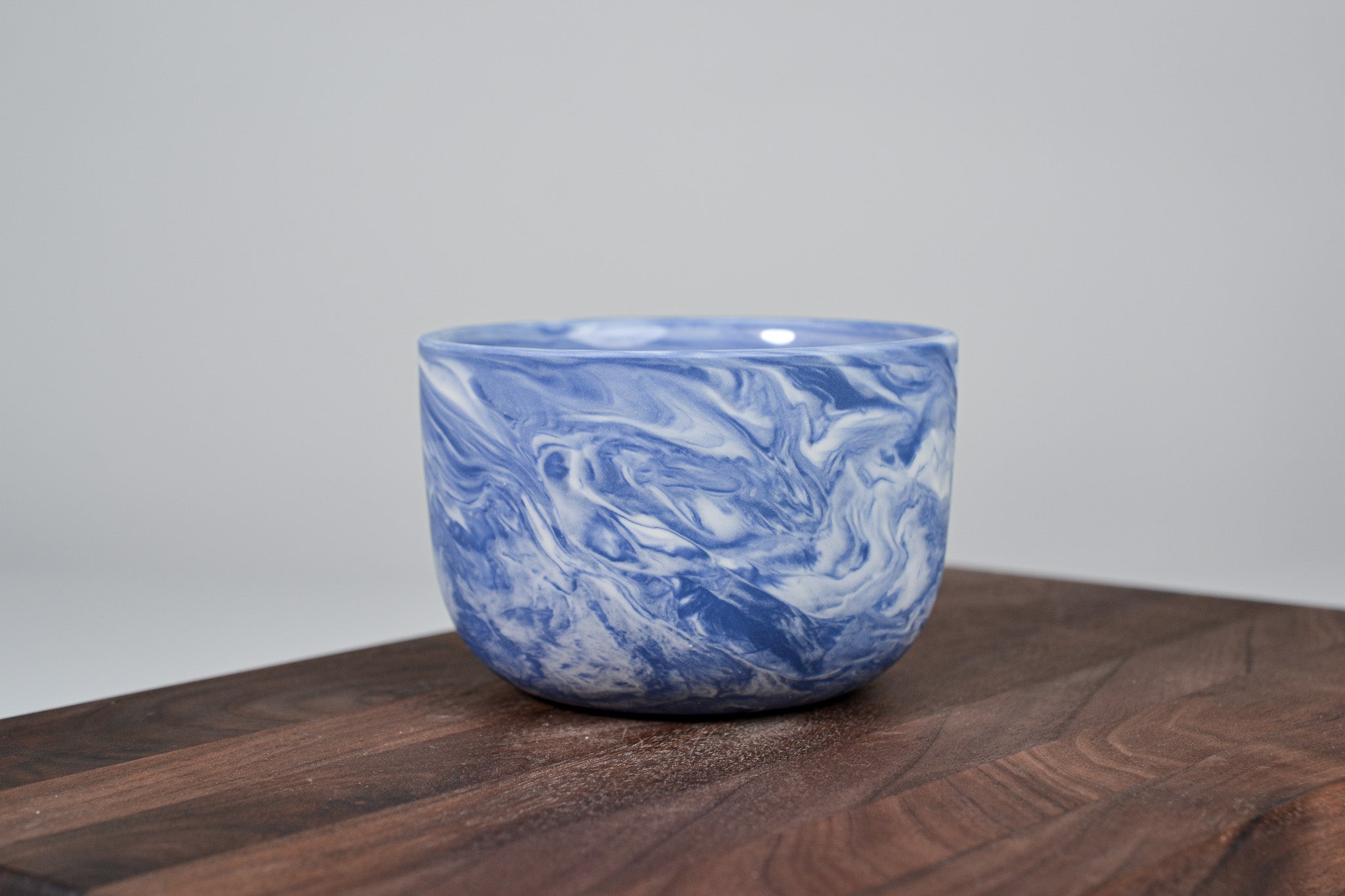 Porcelain coffee mug - Flow - 280 ml - blue porcelain