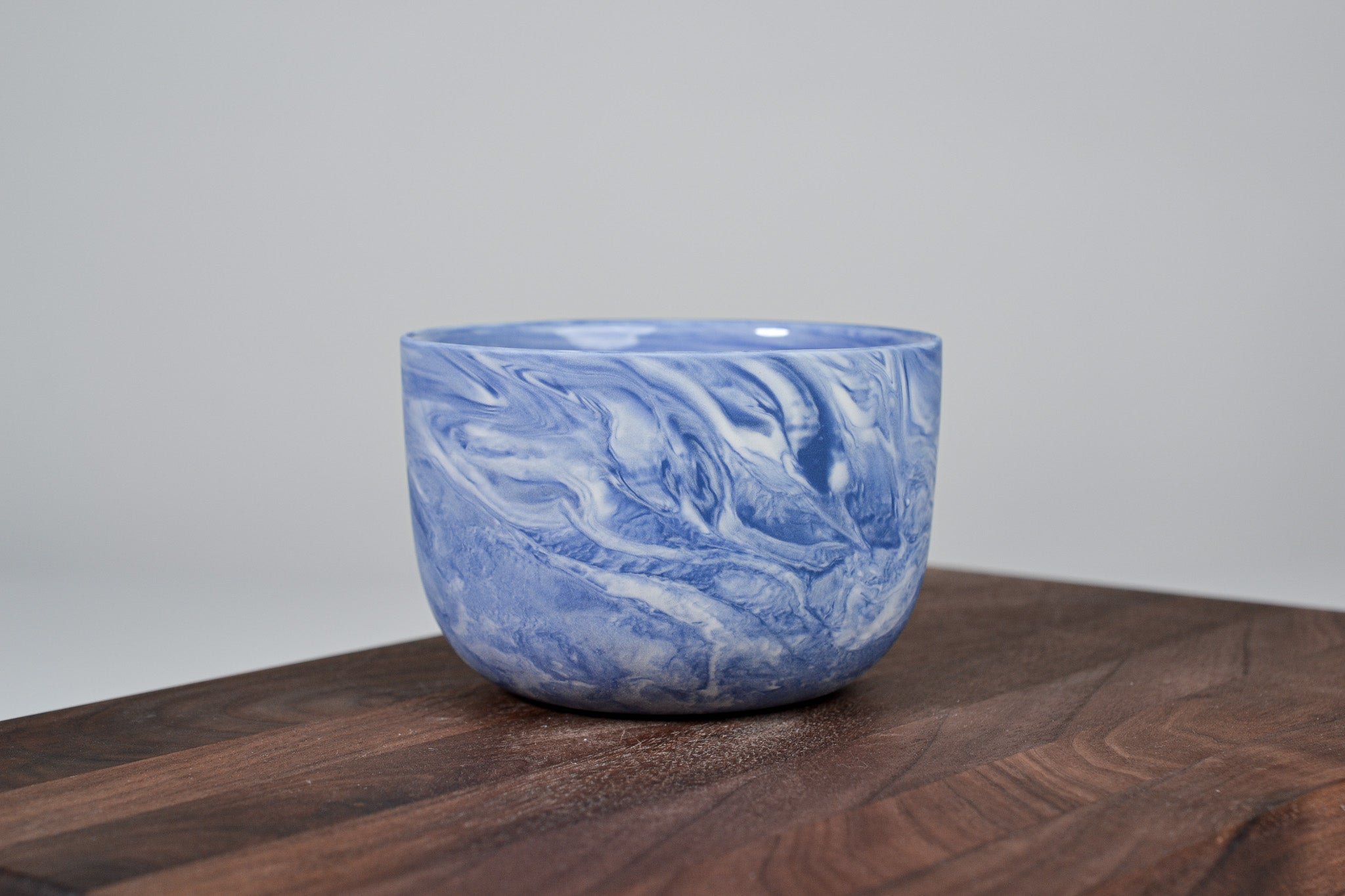 Kávový hrnek z porcelánu - Flow - 280 ml - modrý porcelán