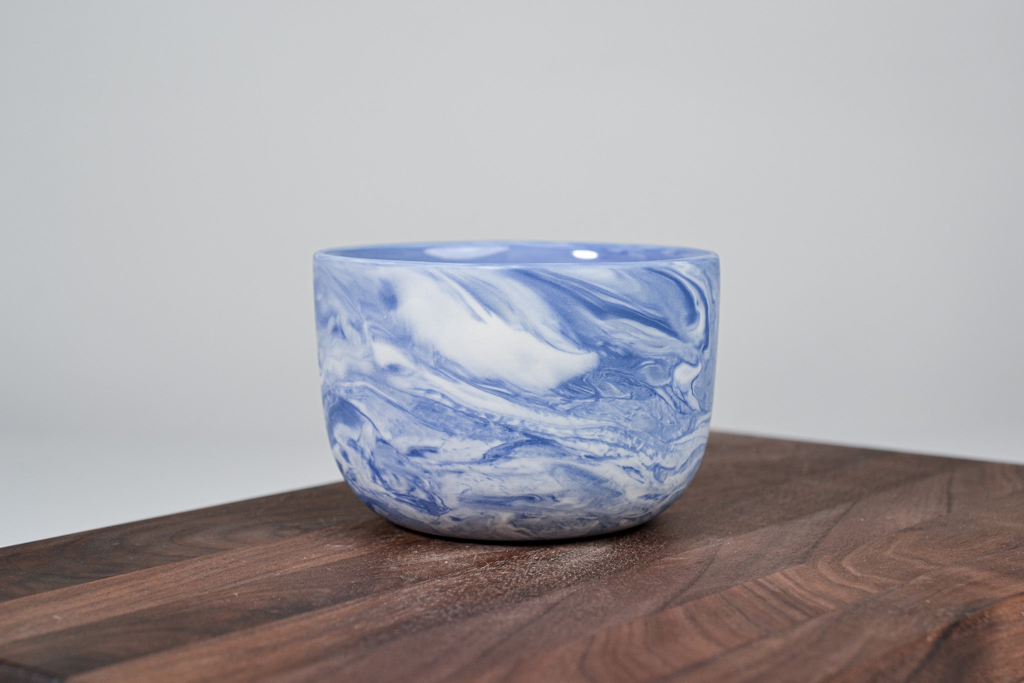 Porcelain coffee mug - Flow - 280 ml - blue porcelain