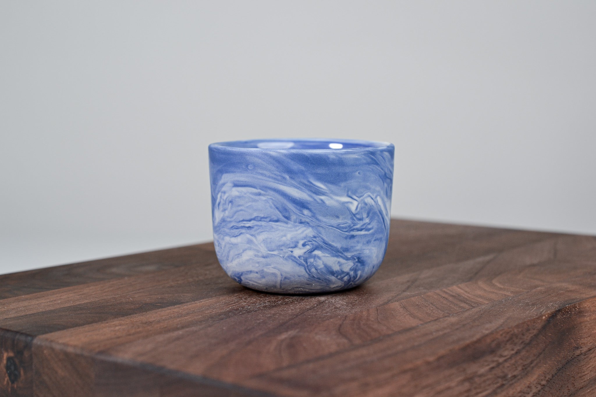 Kávový hrnek z porcelánu - Flow - 100 ml - modrý porcelán