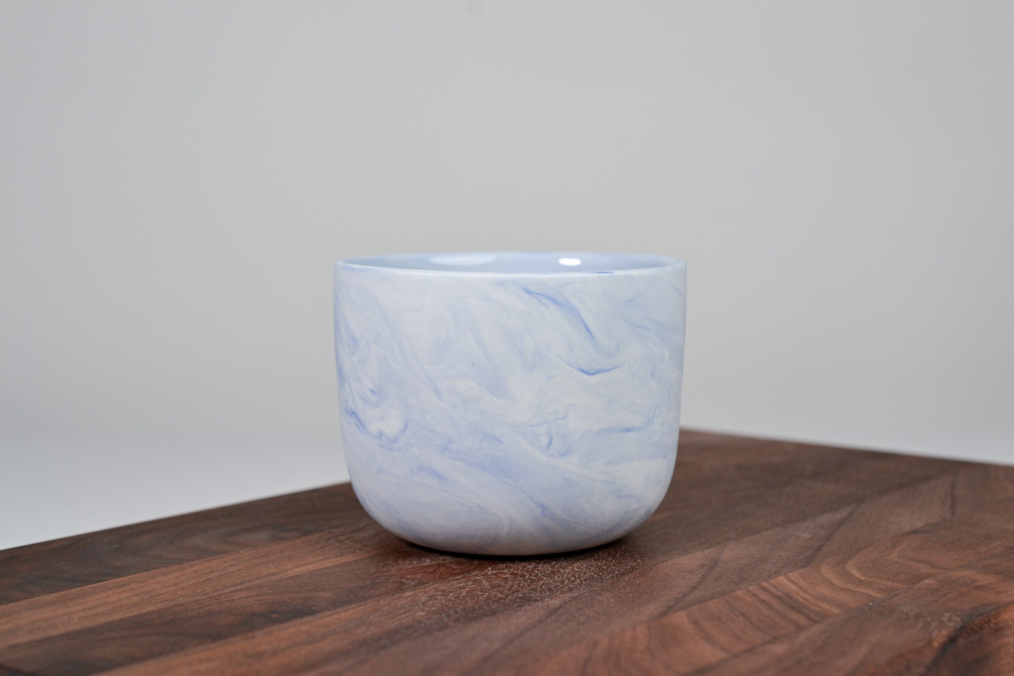 Kávový hrnek z porcelánu - Flow - modrý - 200 ml