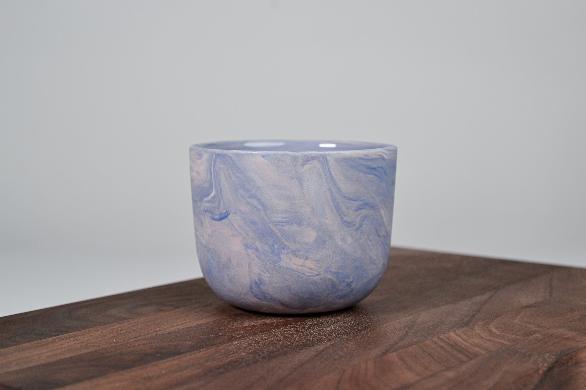 Kávový hrnek z porcelánu - Flow - červánkový - 200 ml