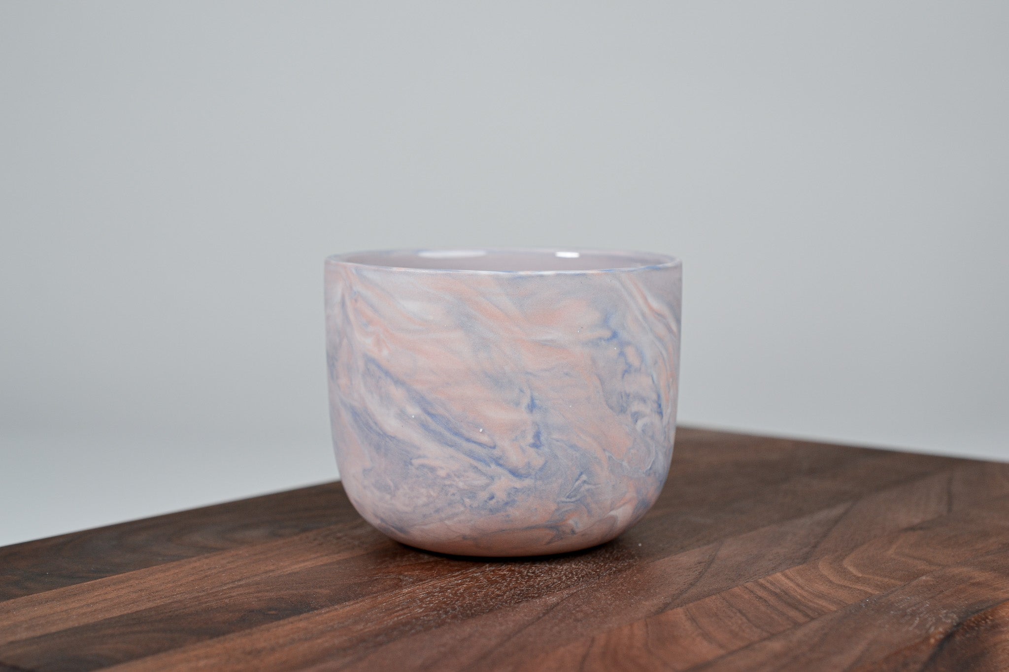 Kávový hrnek z porcelánu - Flow - červánkový - 200 ml