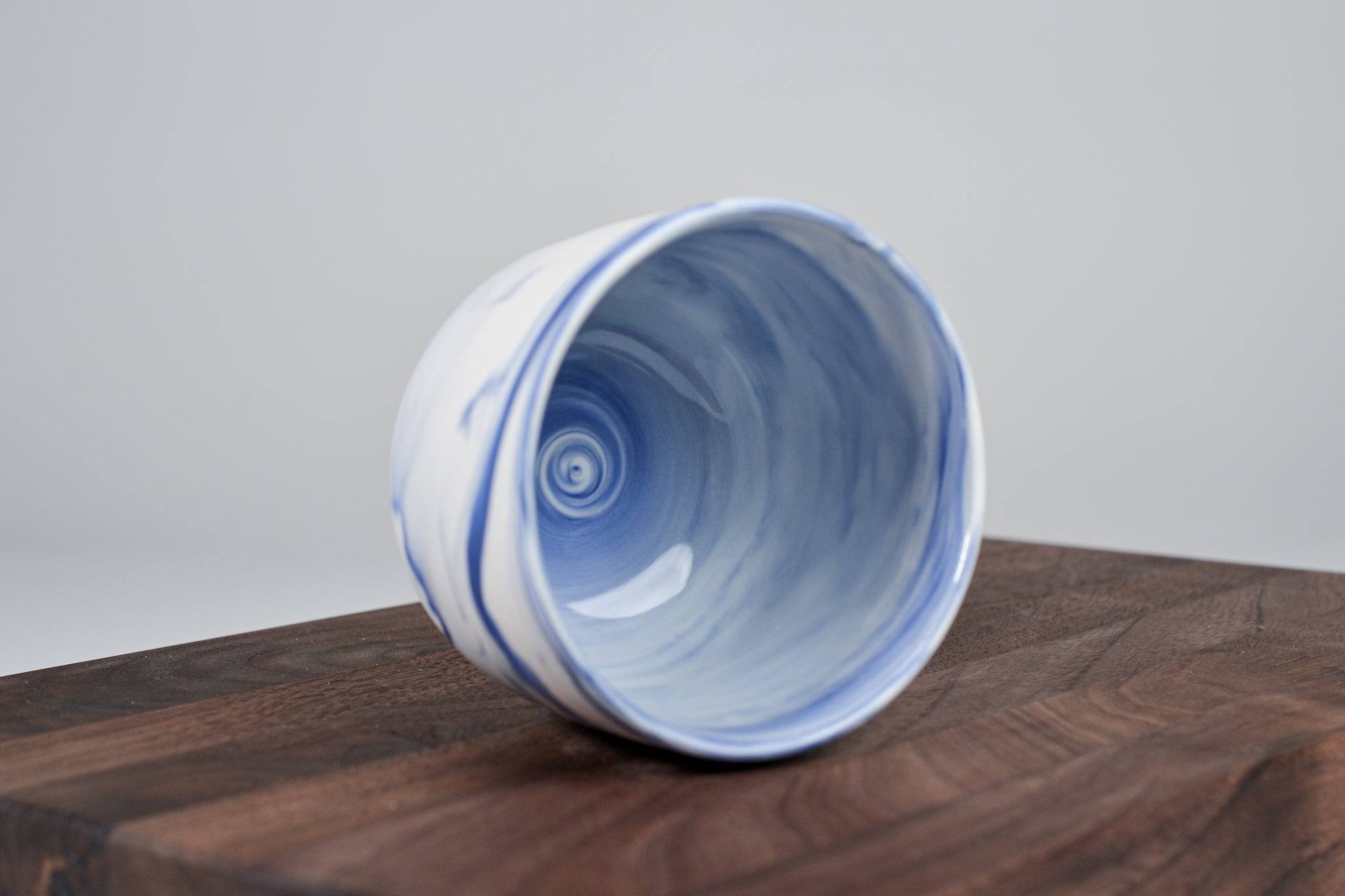Kávový hrnek z porcelánu - Flow - 190 ml