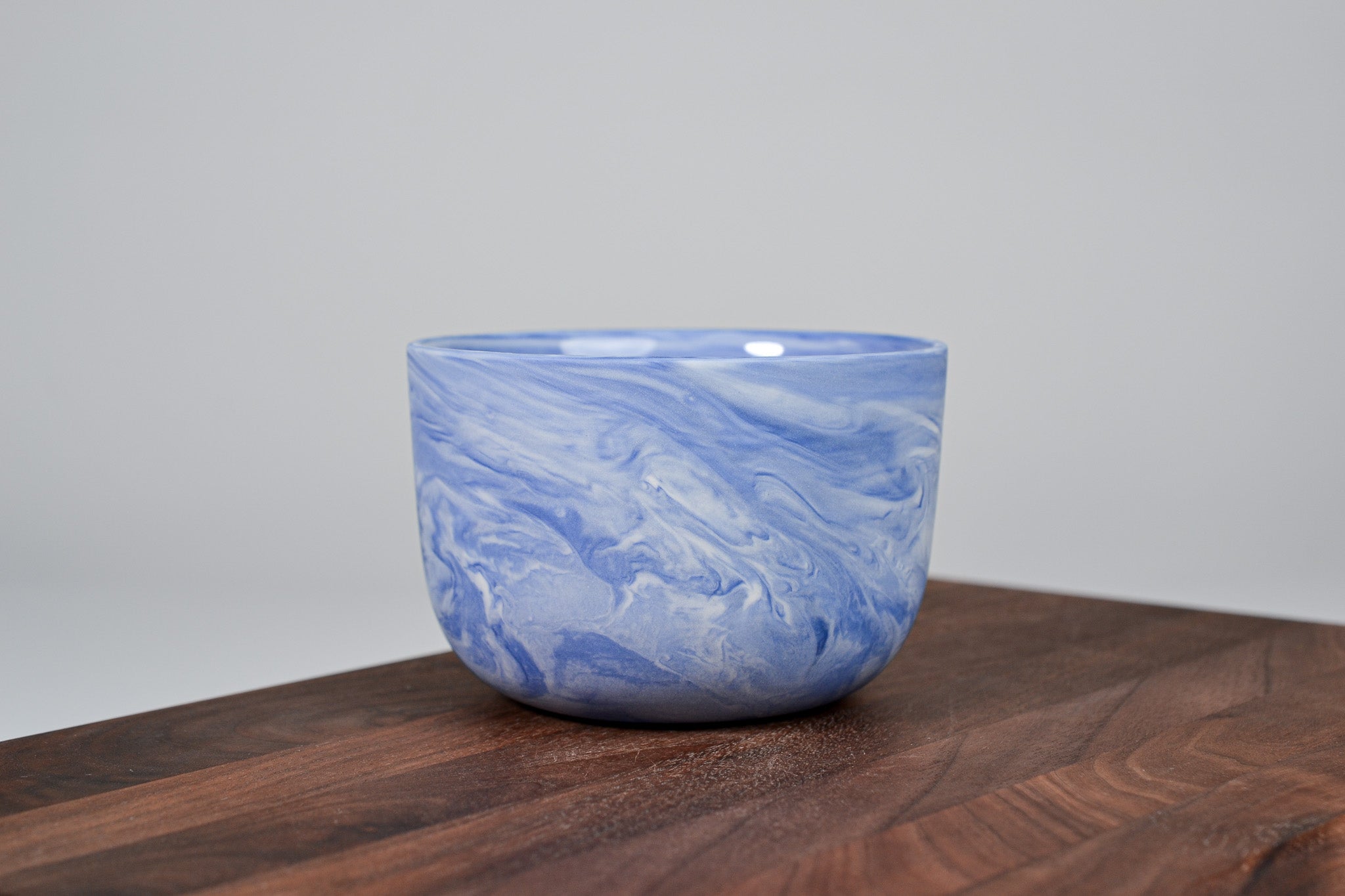 Kávový hrnek z porcelánu - Flow - 280 ml - modrý porcelán