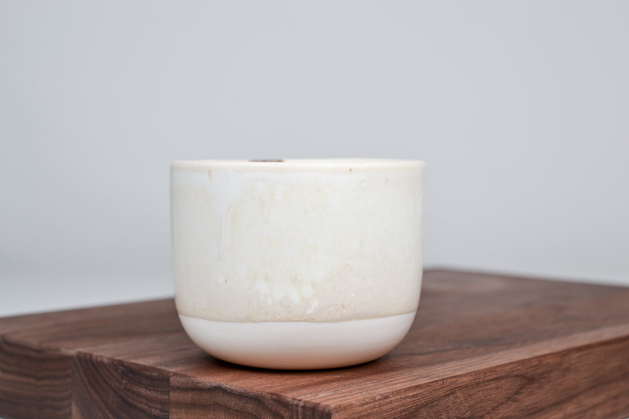 Simple cup with white miracle glaze - 200ml