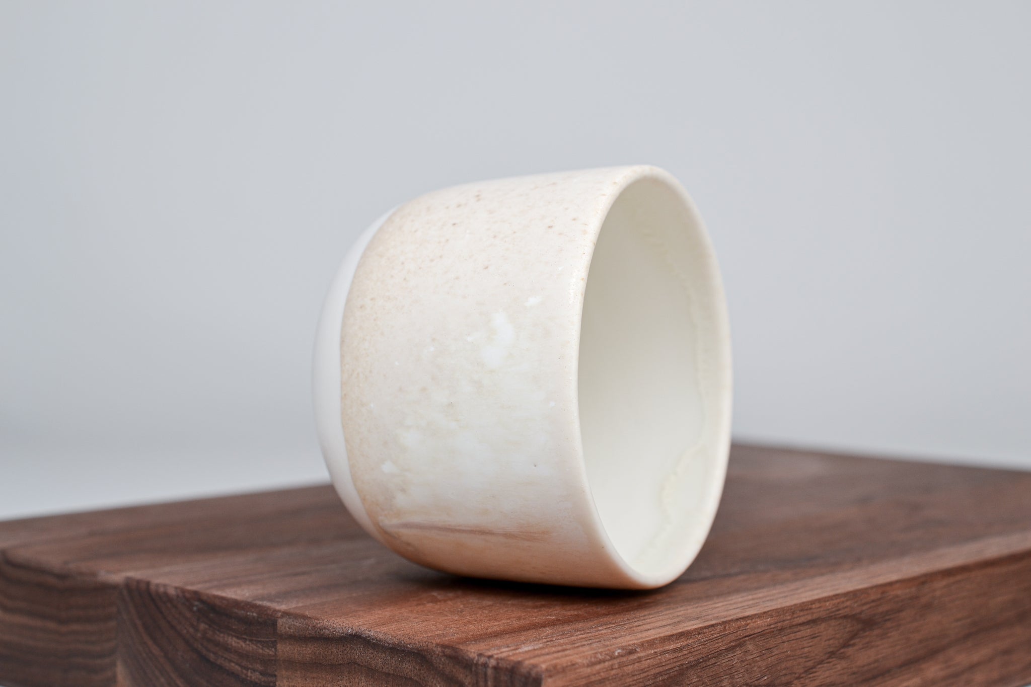 Simple cup with white miracle glaze - 200ml