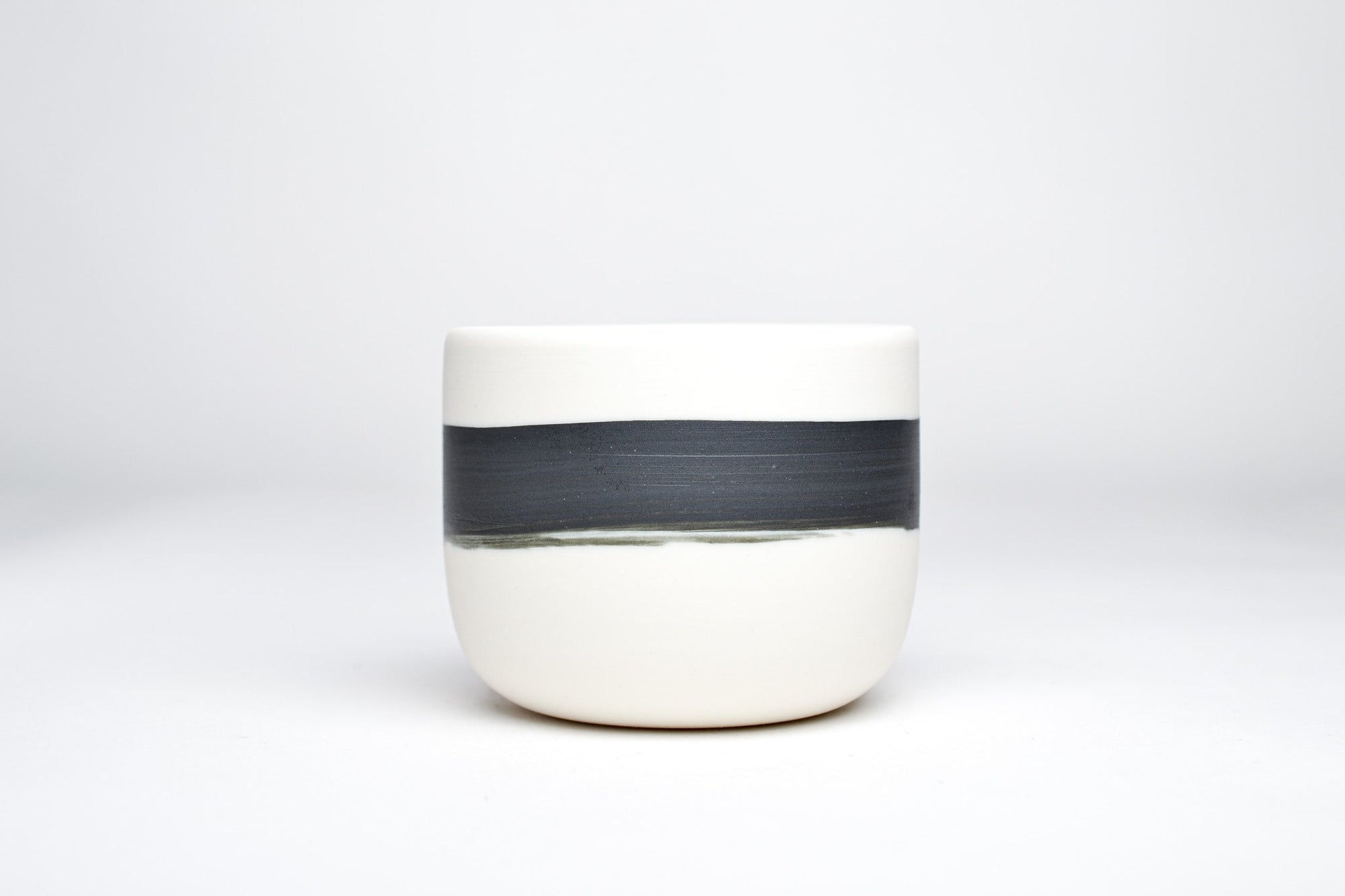 B2B: Simple cup, black line - 150ml