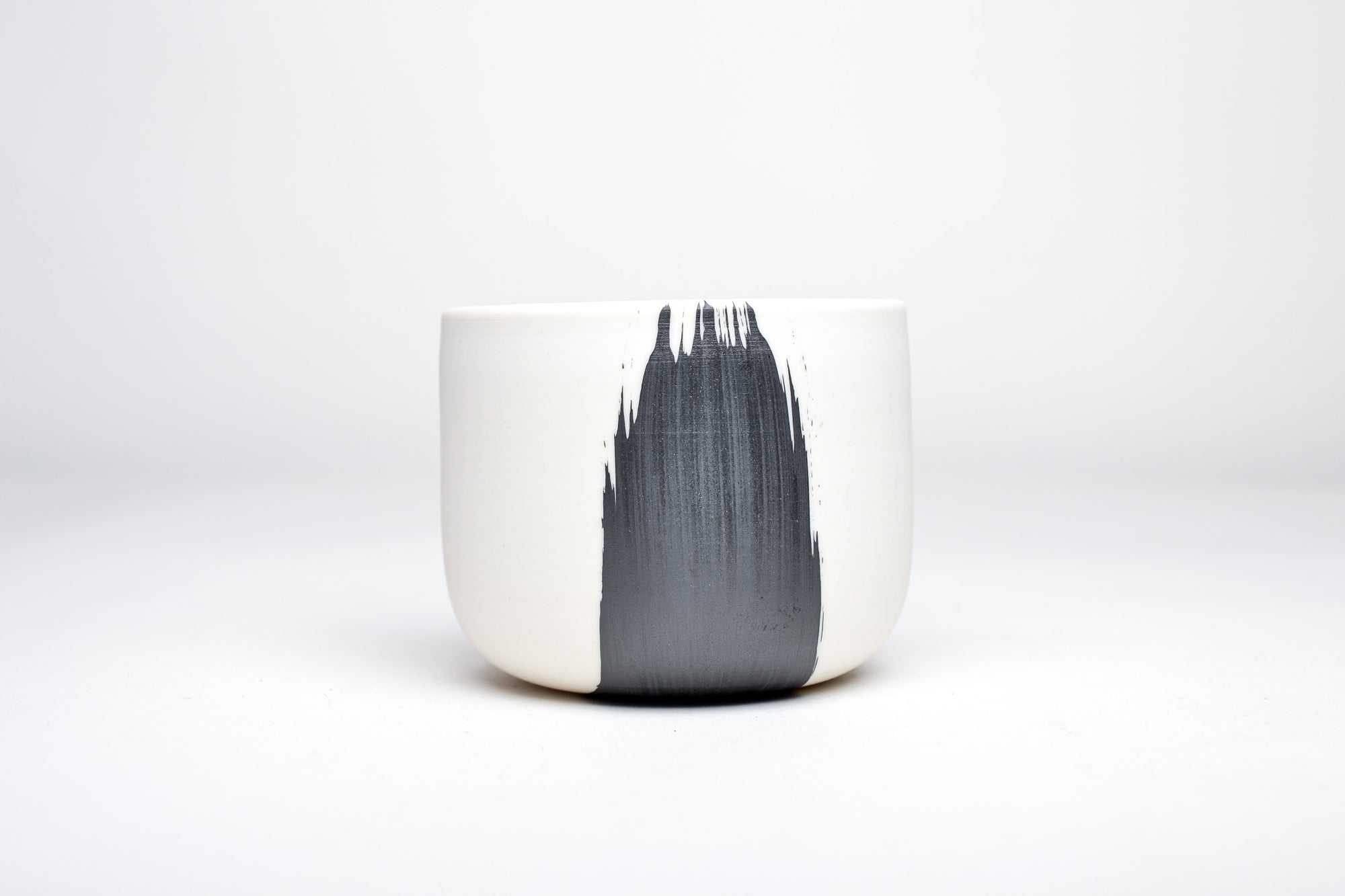 Simple cup, black line, 200ml