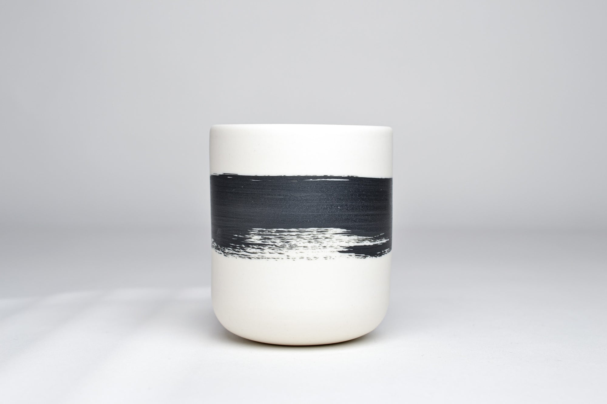 Simple cup, black line, 200ml