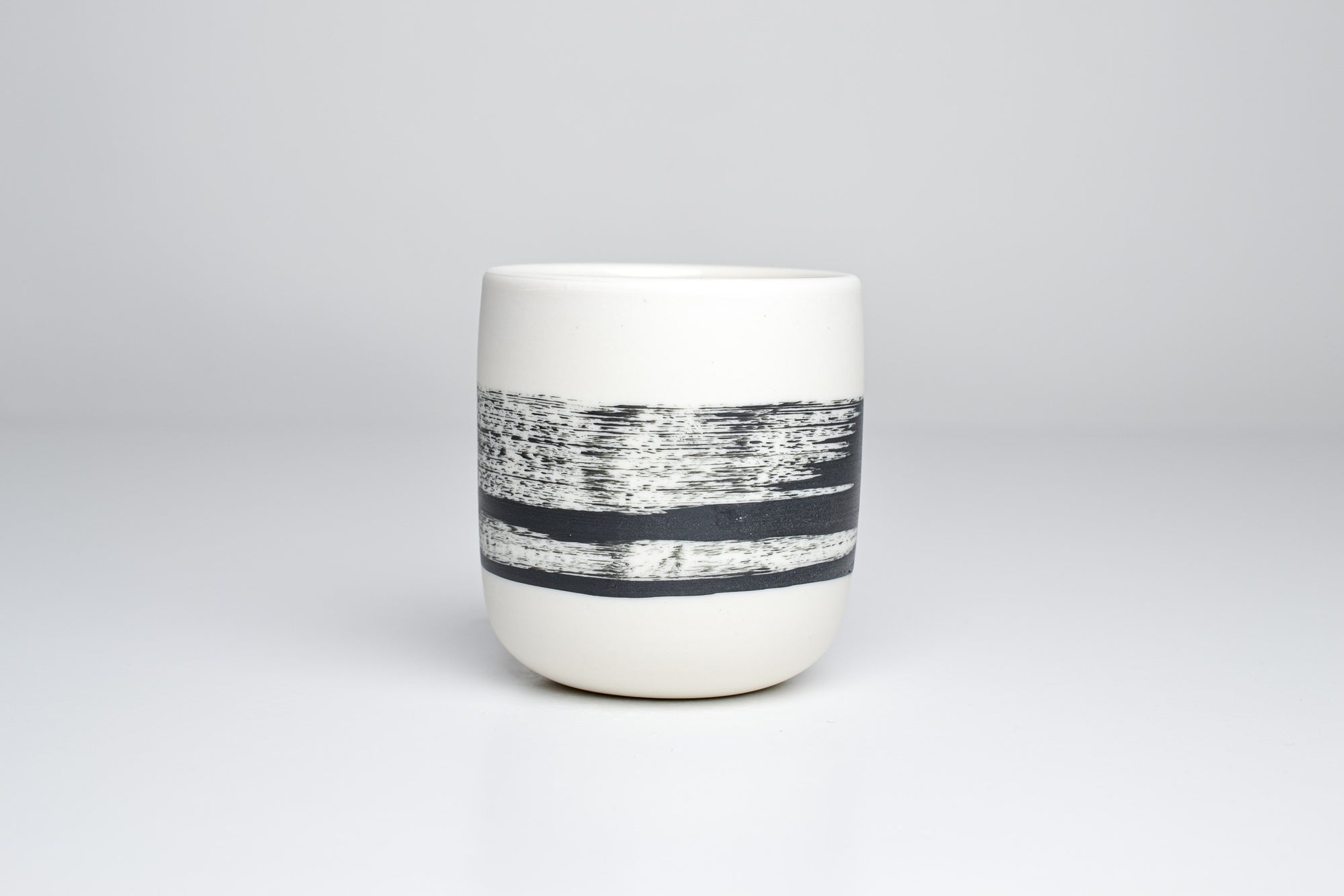 Simple cup, black line, 150ml