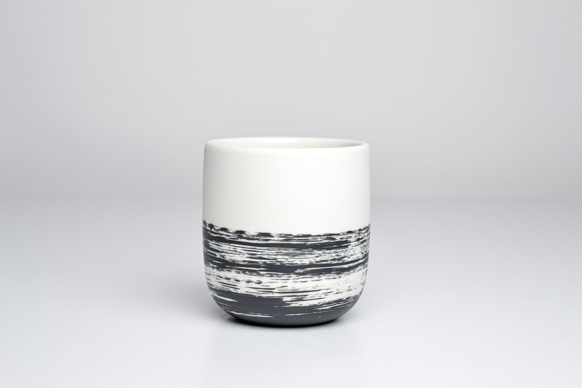 Simple cup, black lines, 150ml