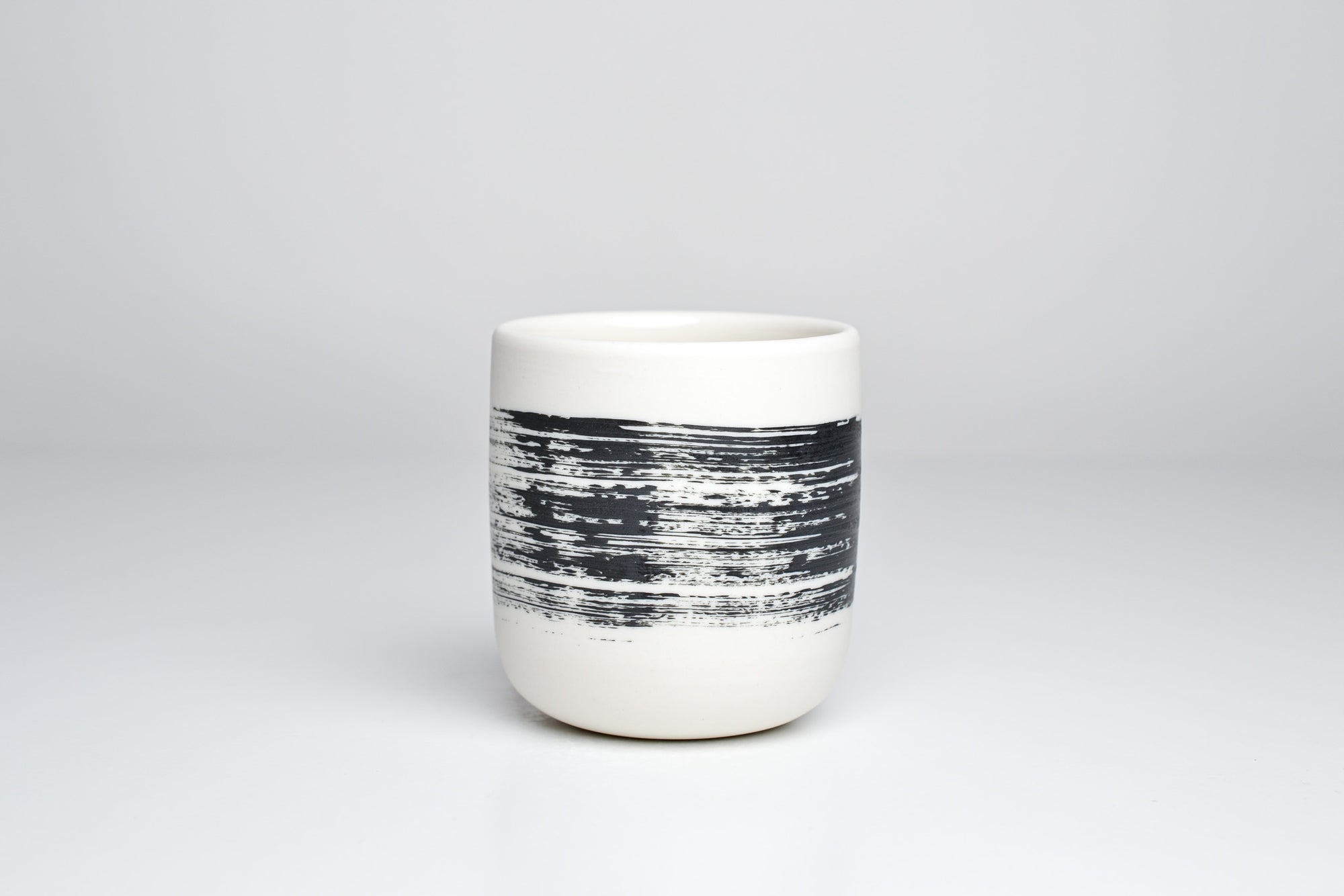Simple cup, black line, 150ml