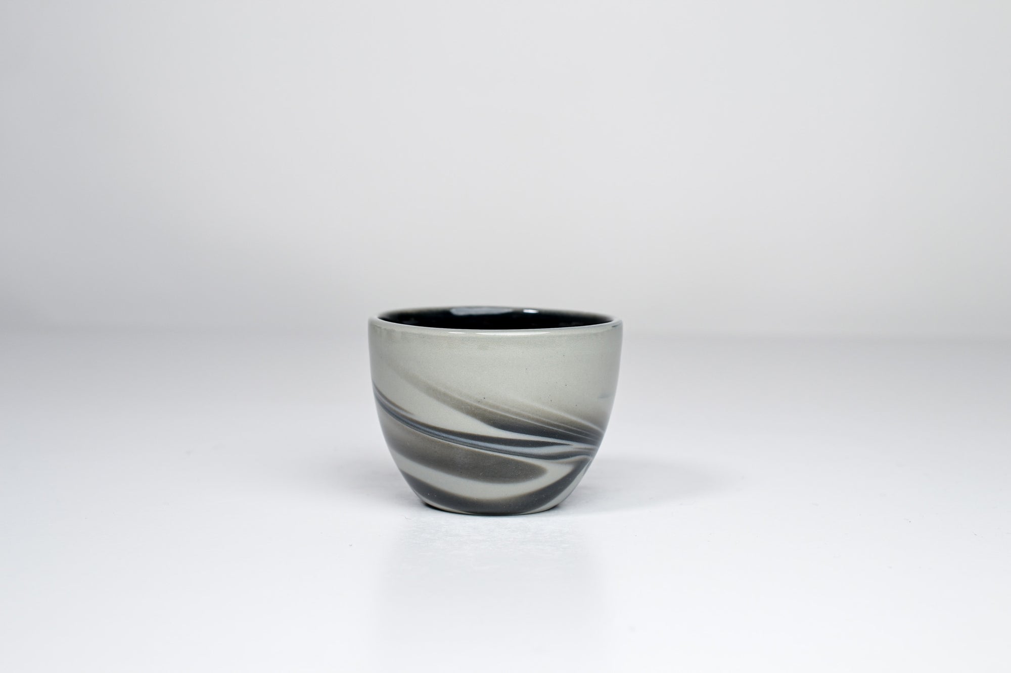 Smoke cup, silk gray&black - 65ml