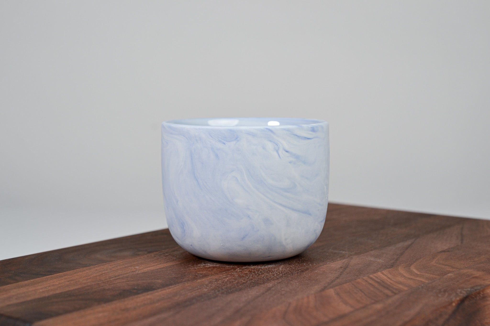 Kávový hrnek z porcelánu - Flow - modrý - 200 ml