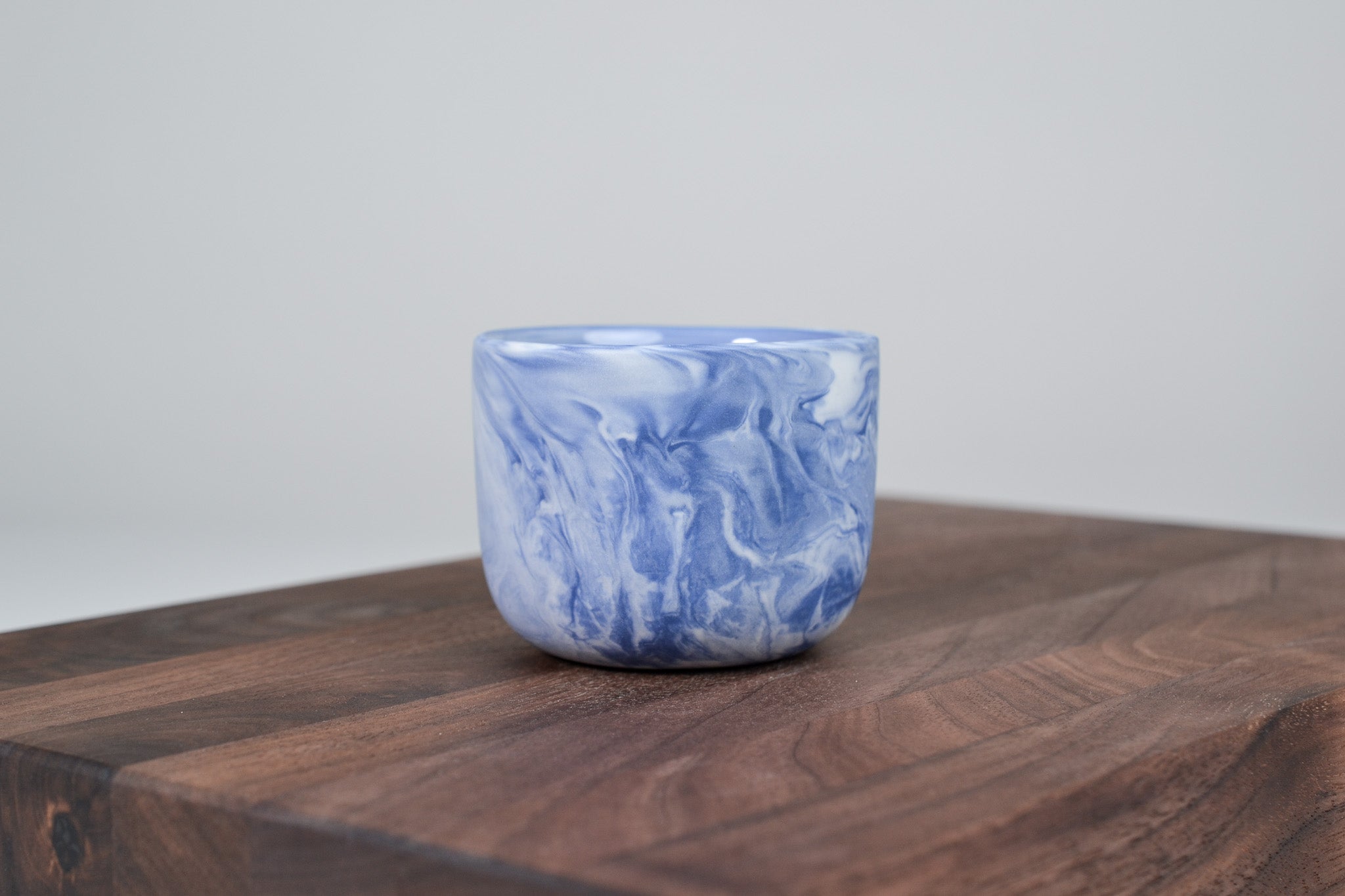 Kávový hrnek z porcelánu - Flow - 100 ml - modrý porcelán