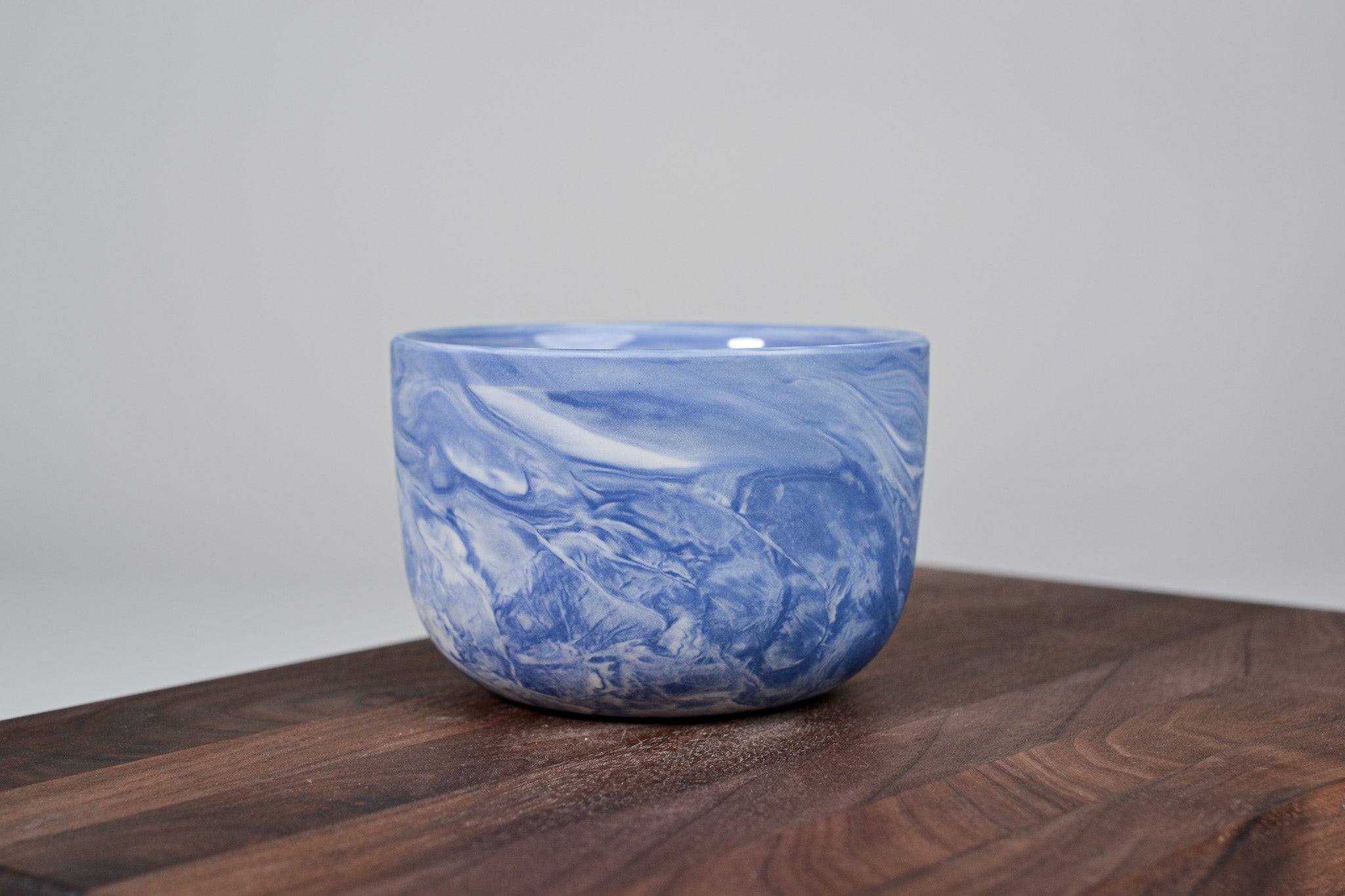 Porcelain coffee mug - Flow - 280 ml - blue porcelain