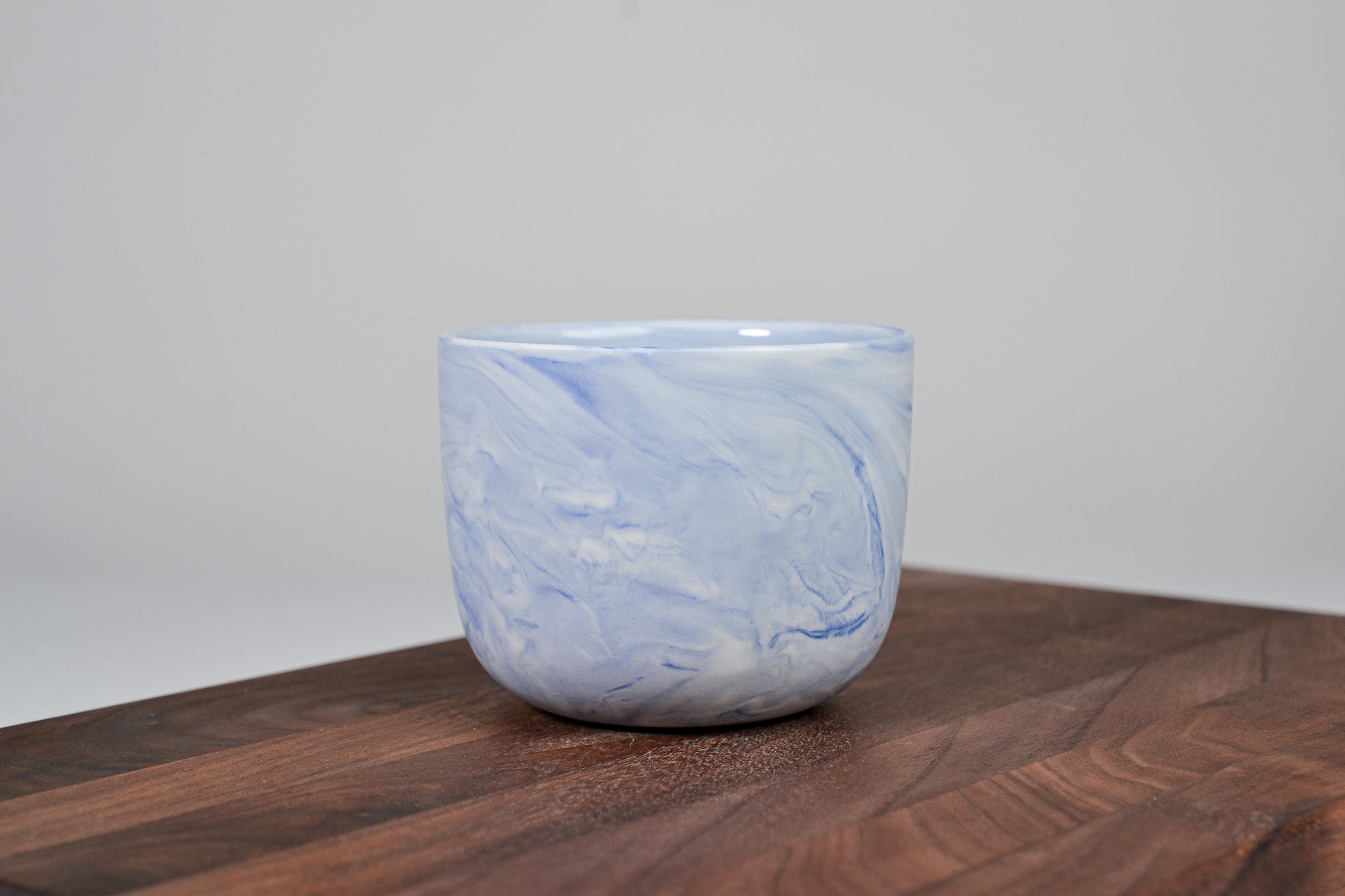 Kávový hrnek z porcelánu - Flow - modrý - 200 ml
