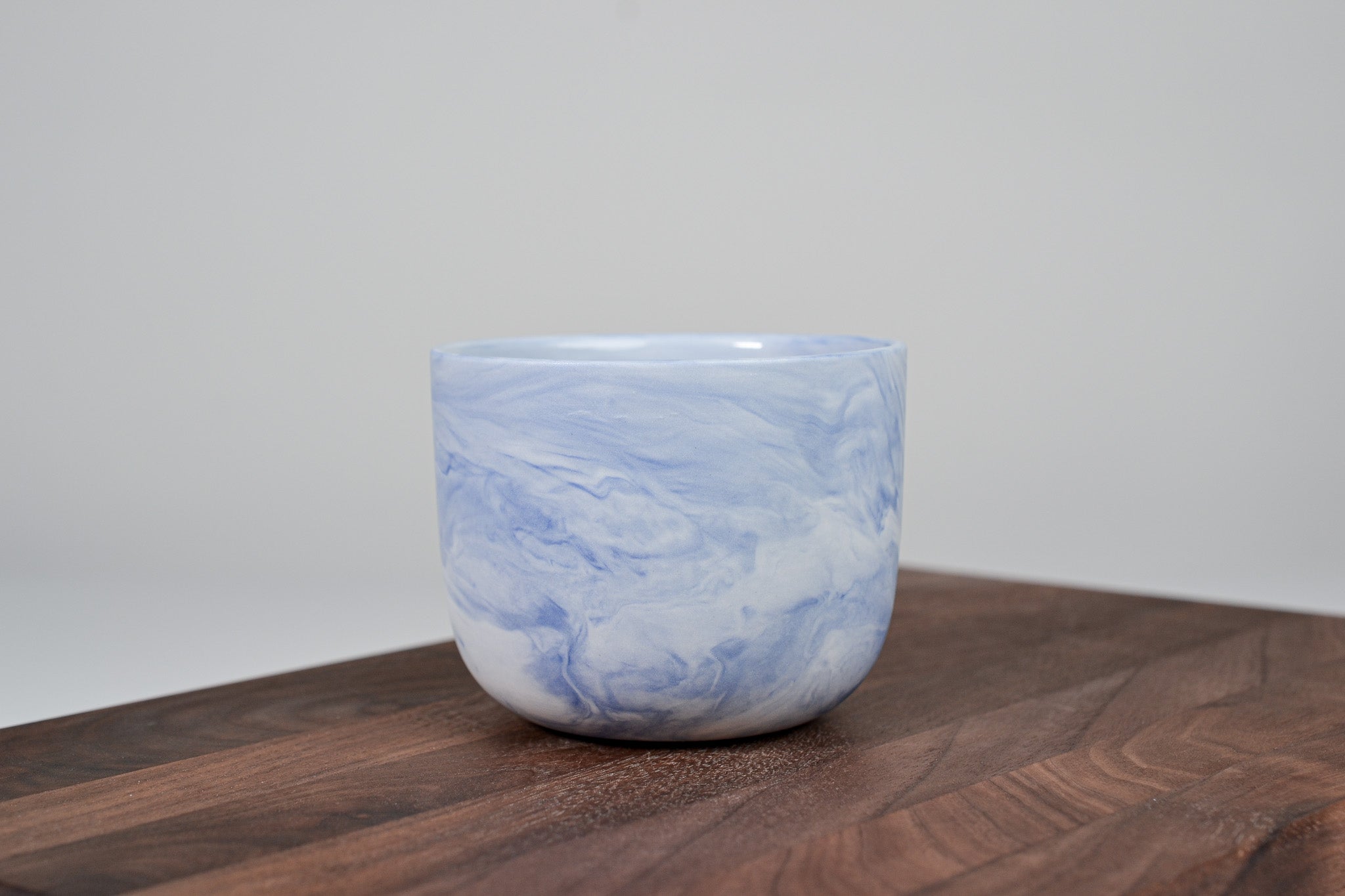 Kávový hrnek z porcelánu - Flow - modrý - 200 ml