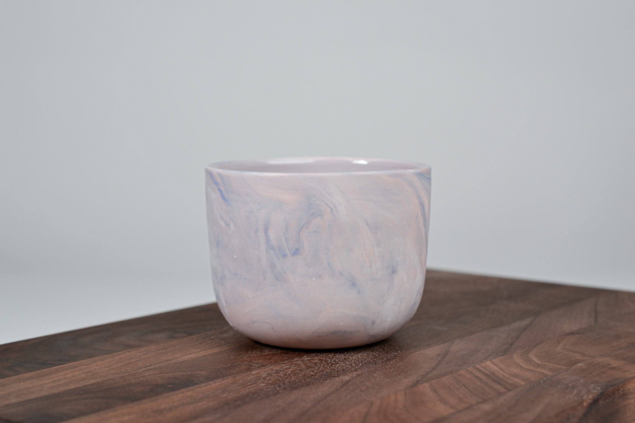Kávový hrnek z porcelánu - Flow - červánkový - 200 ml