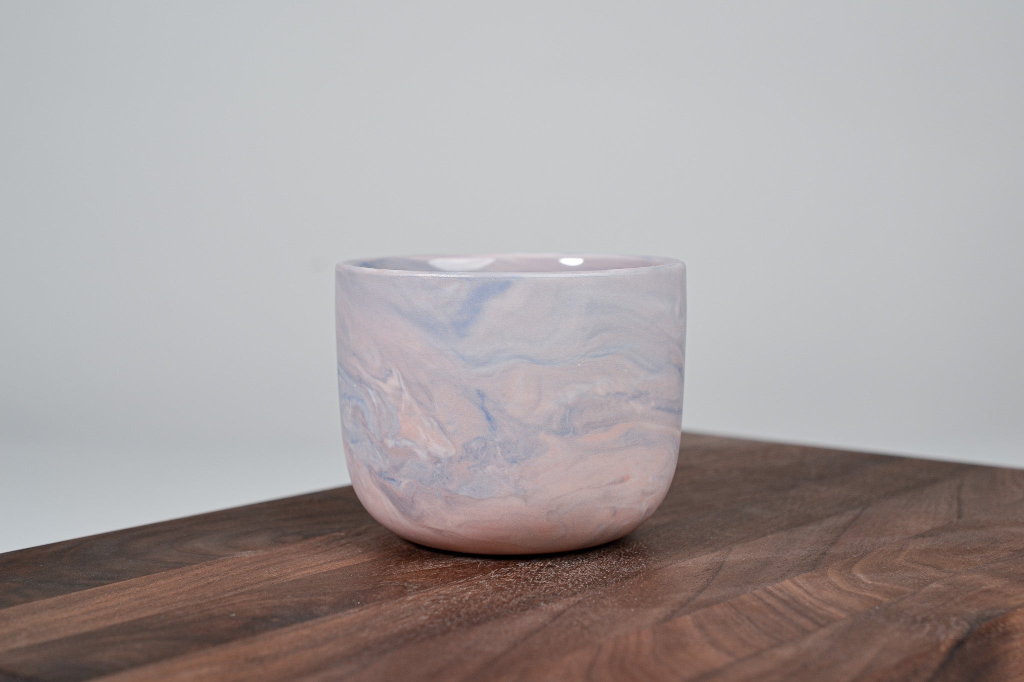 Kávový hrnek z porcelánu - Flow - červánkový - 200 ml