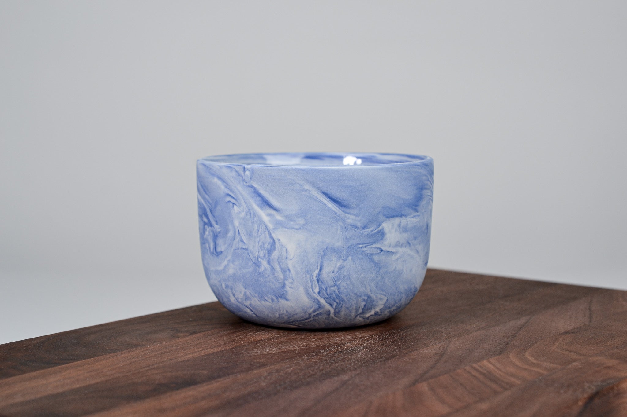 Kávový hrnek z porcelánu - Flow - 280 ml - modrý porcelán