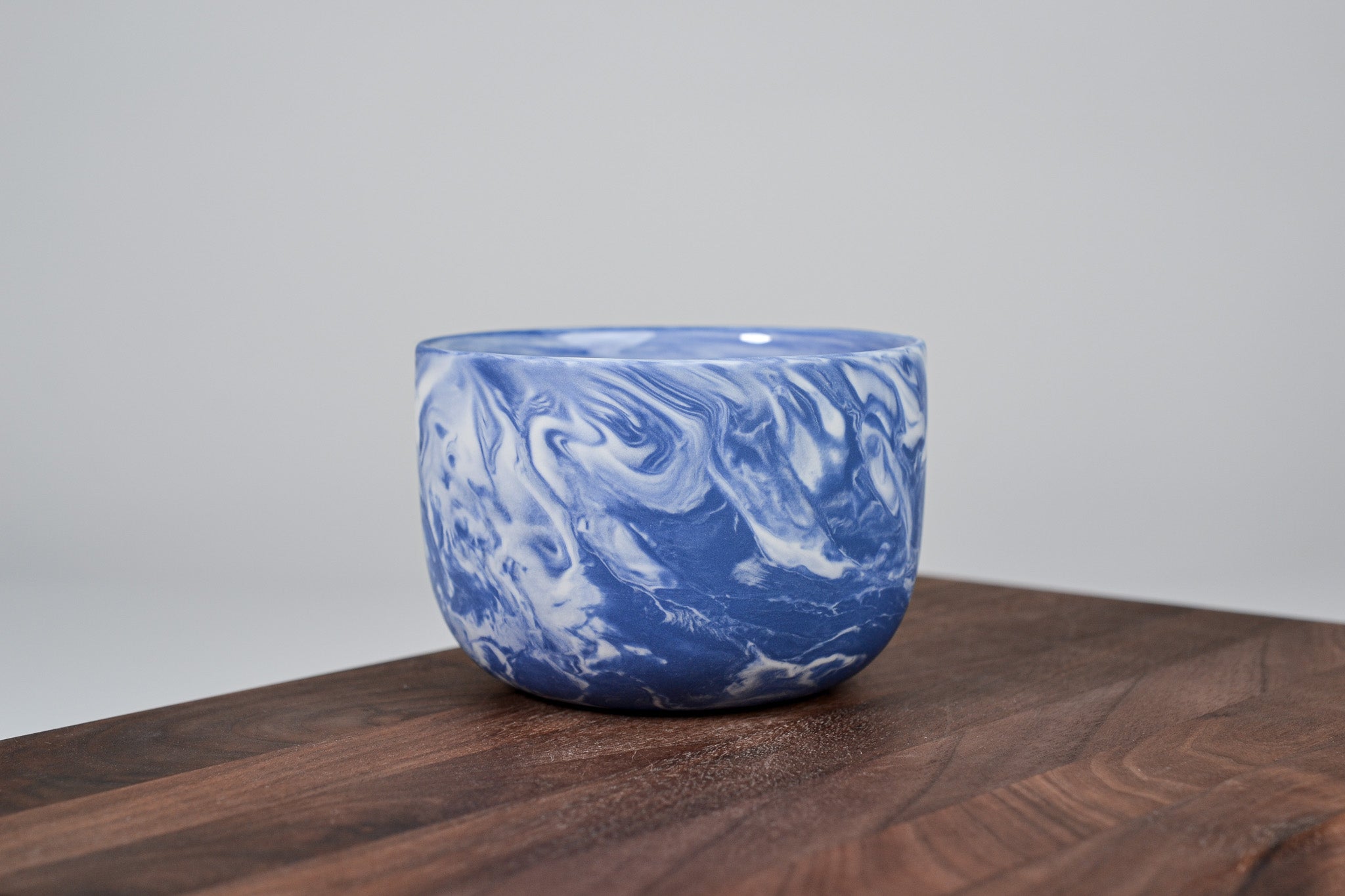 Kávový hrnek z porcelánu - Flow - 280 ml - modrý porcelán