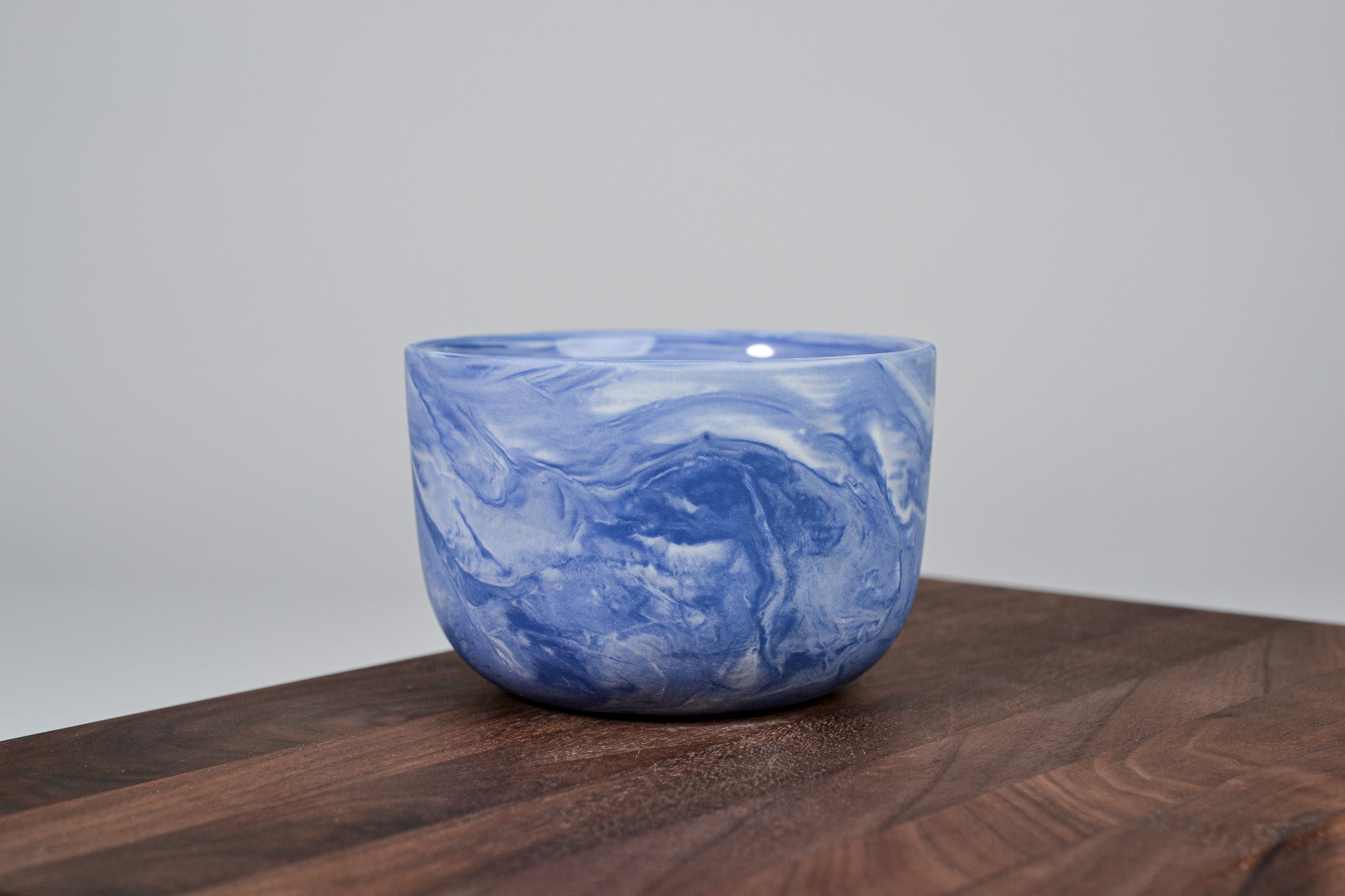 Kávový hrnek z porcelánu - Flow - 280 ml - modrý porcelán