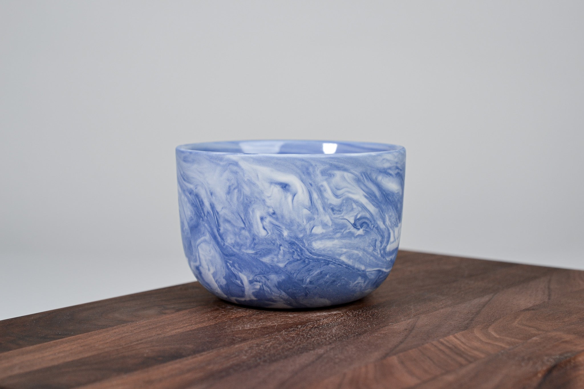 Kávový hrnek z porcelánu - Flow - 280 ml - modrý porcelán