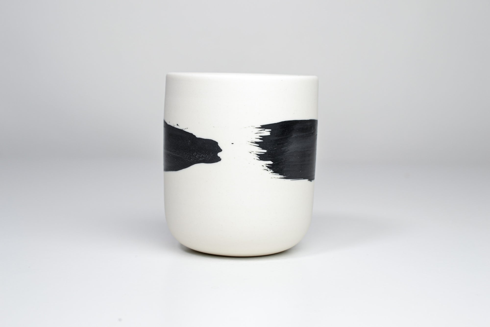 Simple cup, black line, 250ml