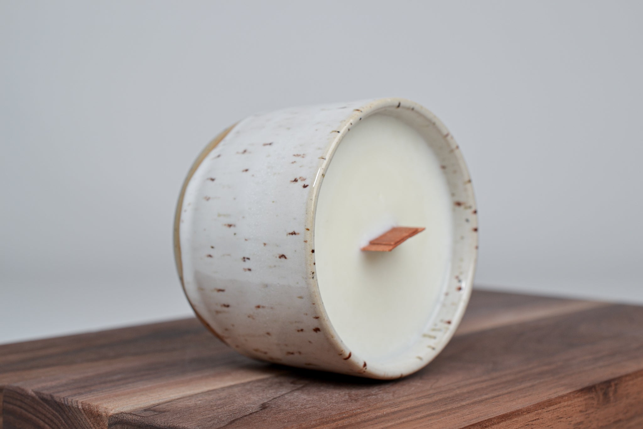 Svíčka - Sladká vanilka - vanilka, ambra, santalové dřevo