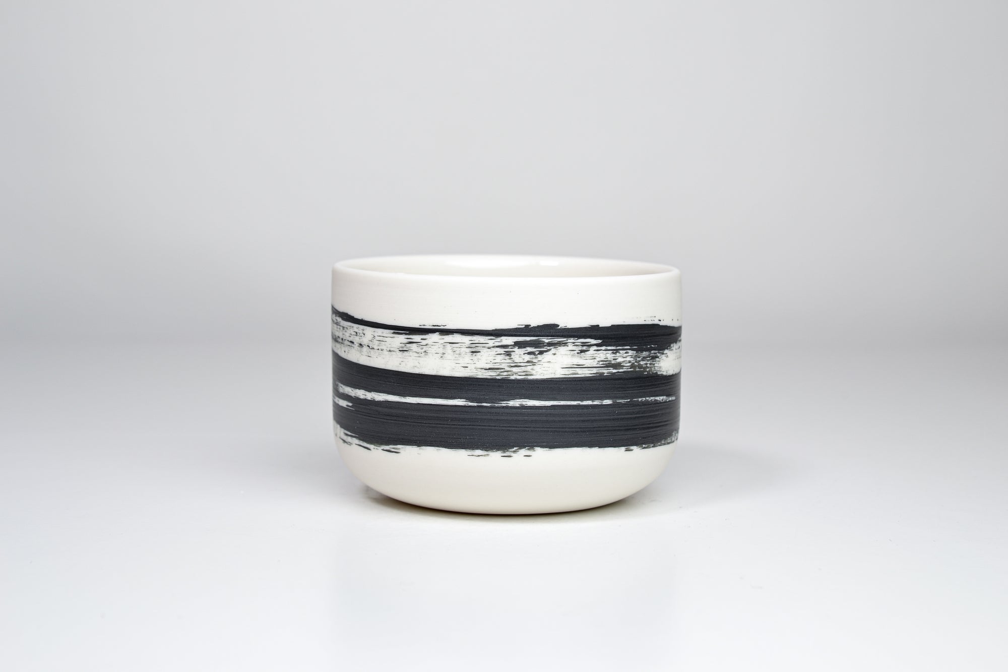 Simple cup, black line, 300ml