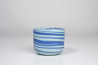 Let it flow. Porcelain cup. 190 ml
