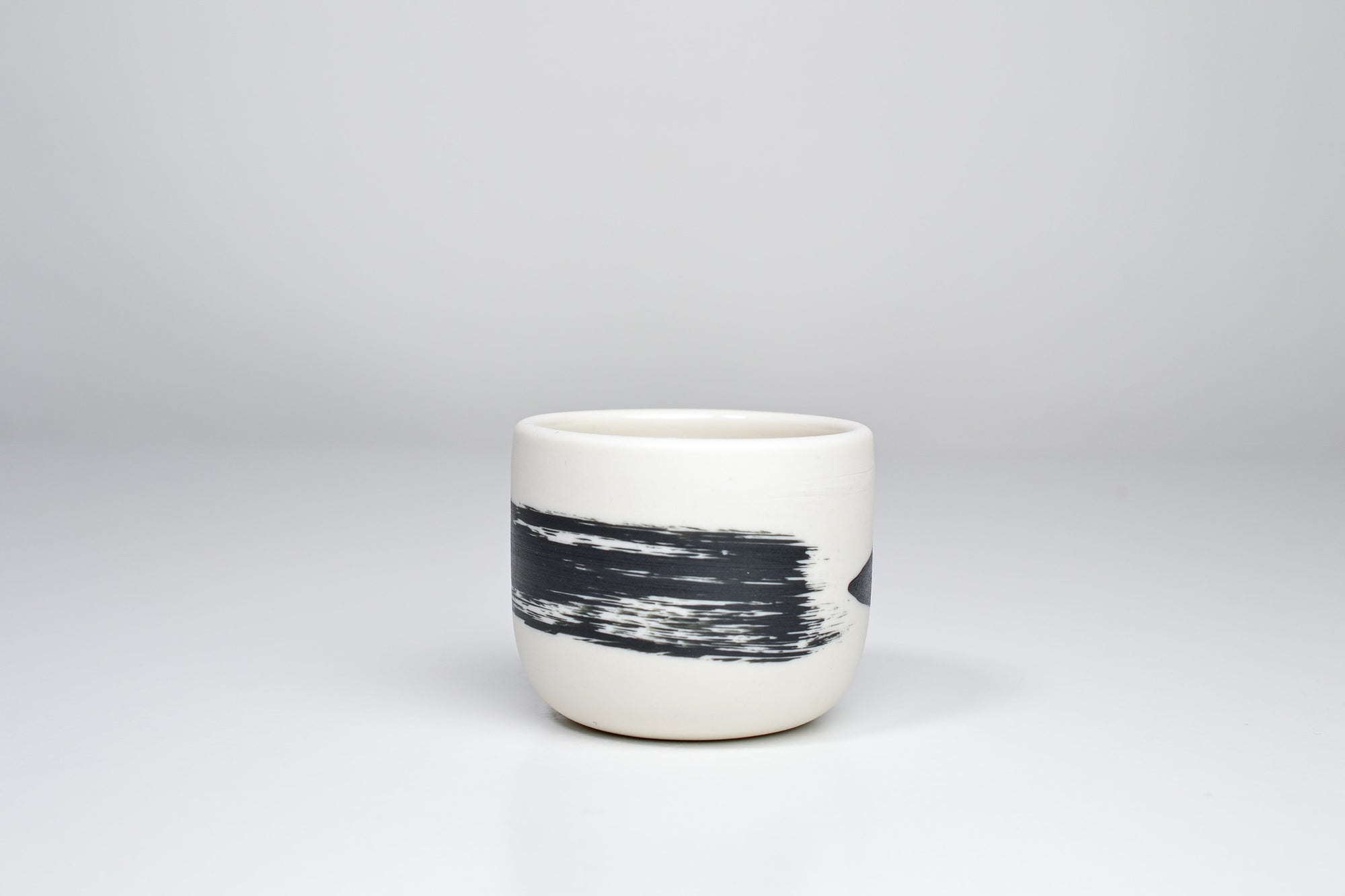 Simple cup, black line, 100ml