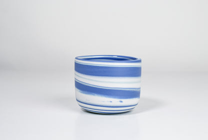 Let it flow. Porcelain cup. 190 ml