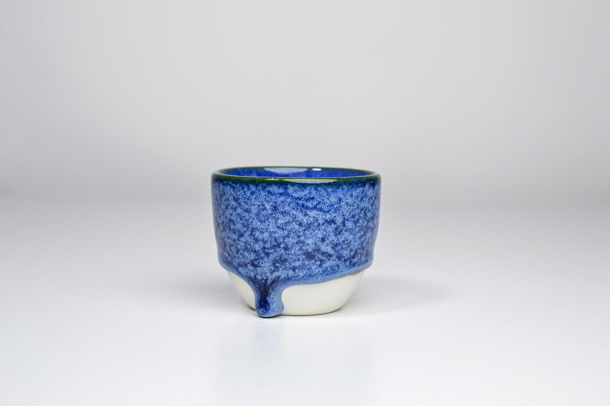 Simple blue cup with dripping glaze - 125ml