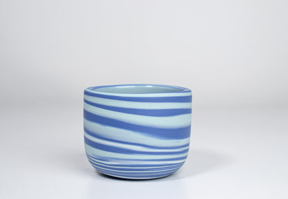 Let it flow. Porcelain cup. 190 ml
