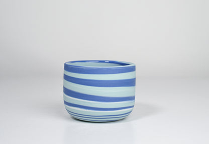 Let it flow. Porcelain cup. 190 ml
