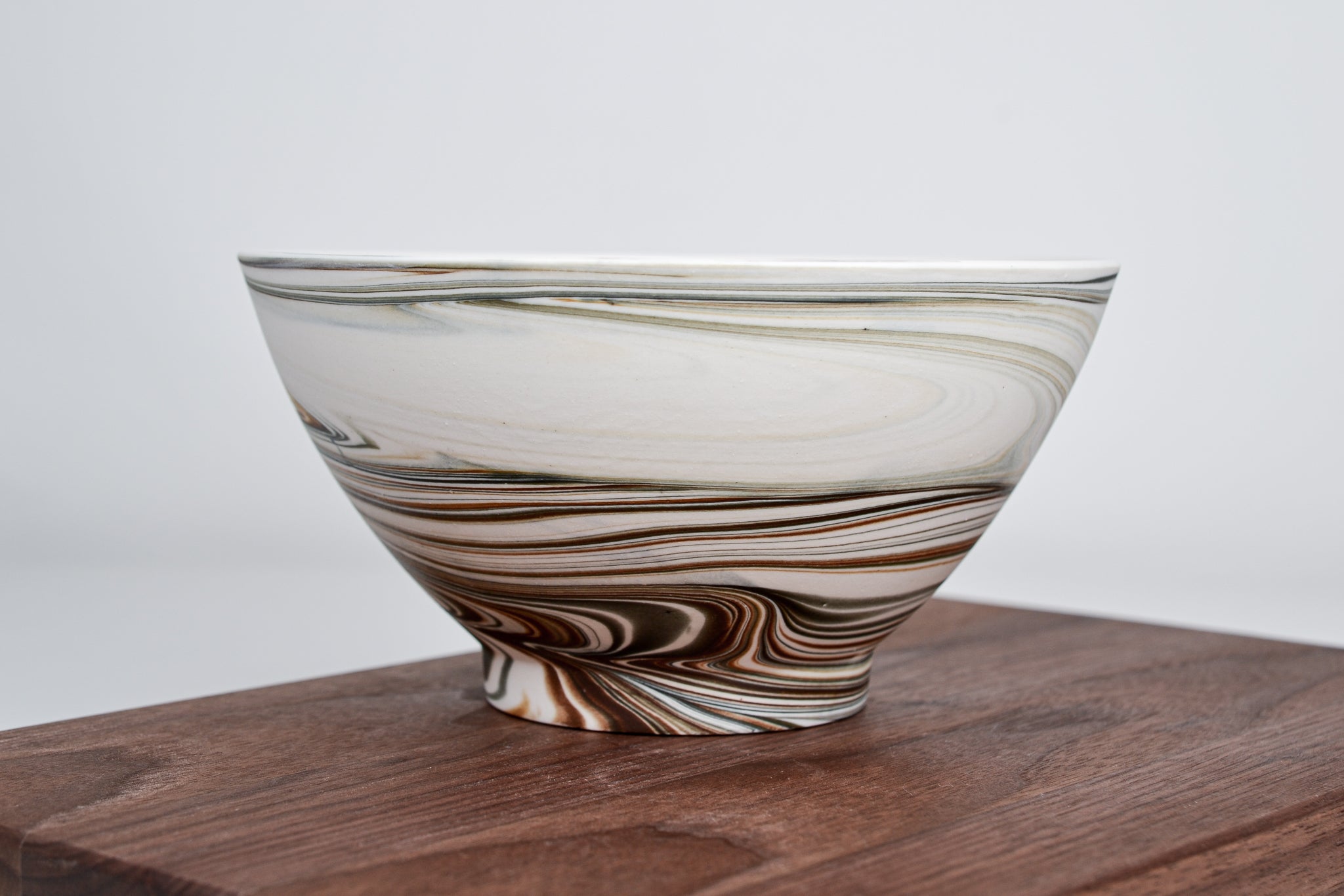 Smoke bowl, brown and black