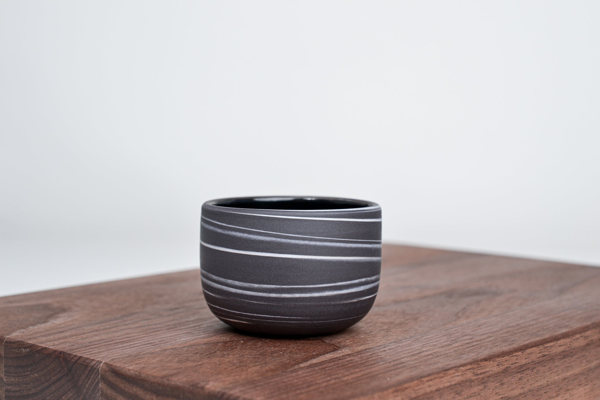 Let it flow. Porcelain cup. 75ml / 2.5fl OZ