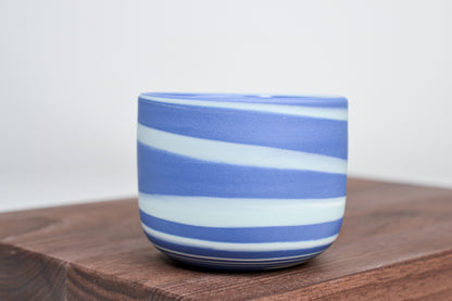 Let it flow. Porcelain cup. 190 ml