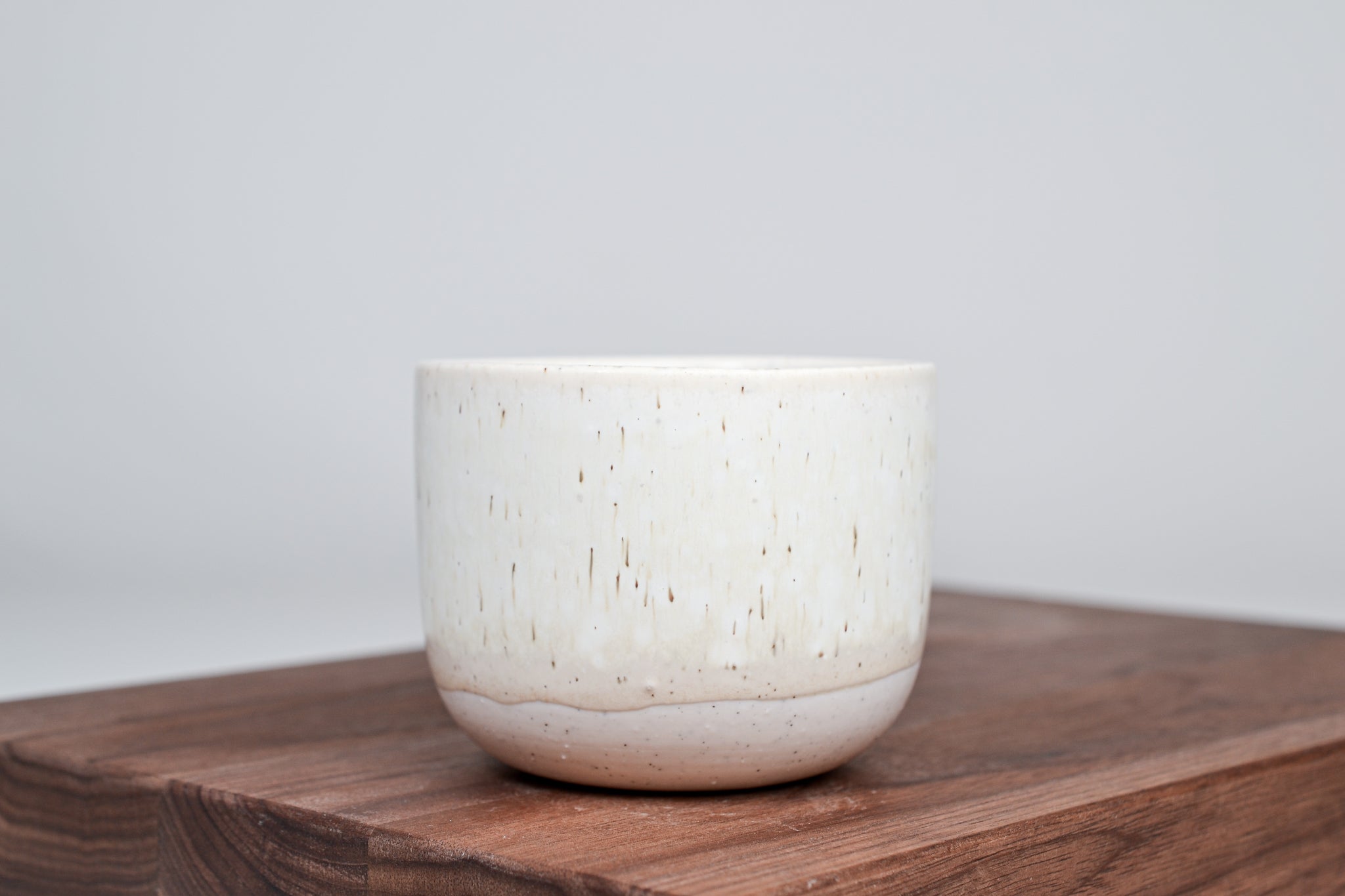 Simple cup with white miracle glaze - 200ml