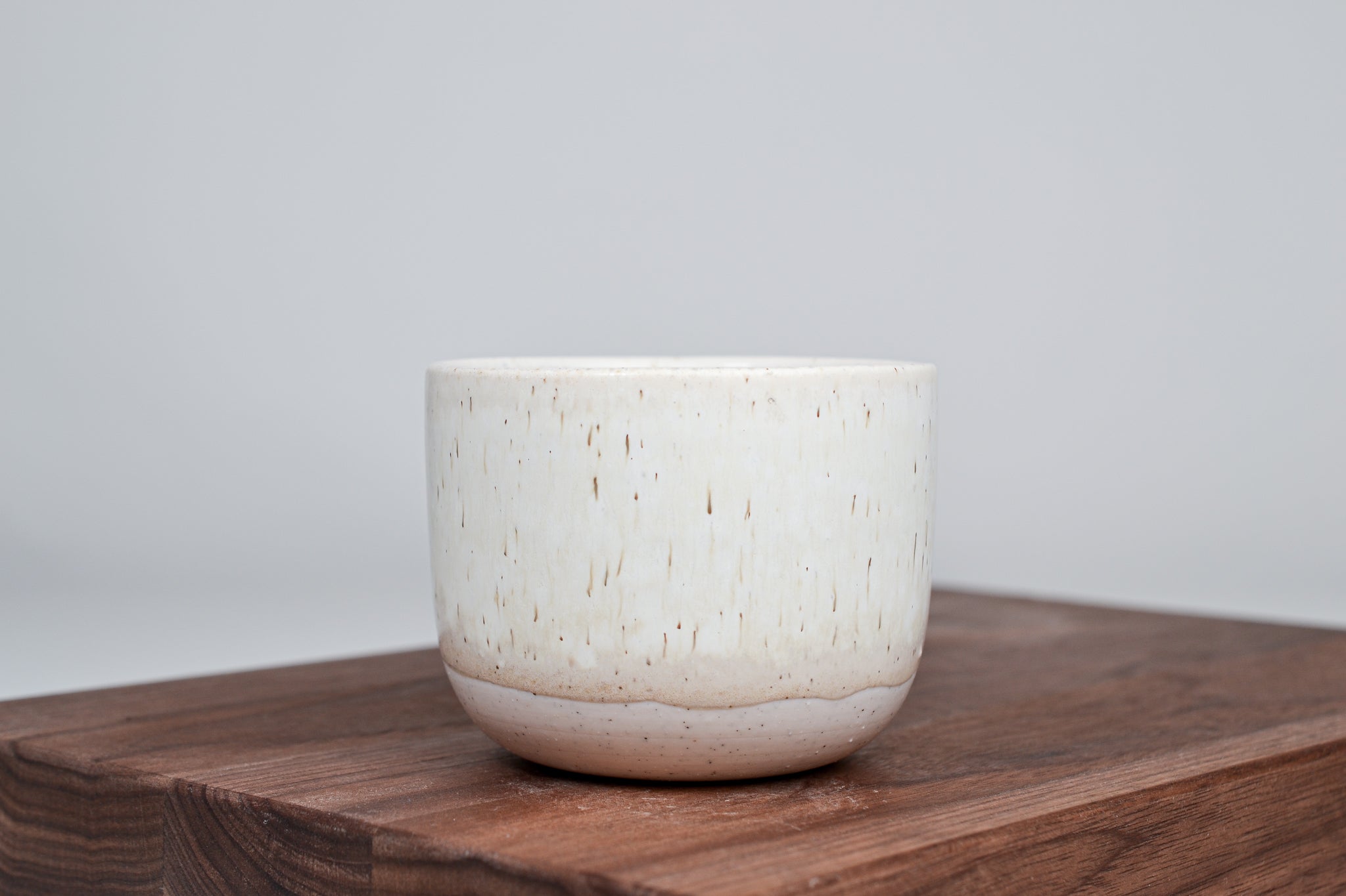 Simple cup with white miracle glaze - 200ml
