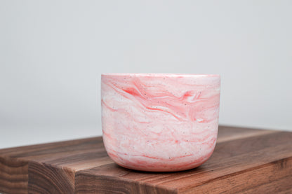Nechte to plynout. Hrnek z růžového porcelánu - 200ml