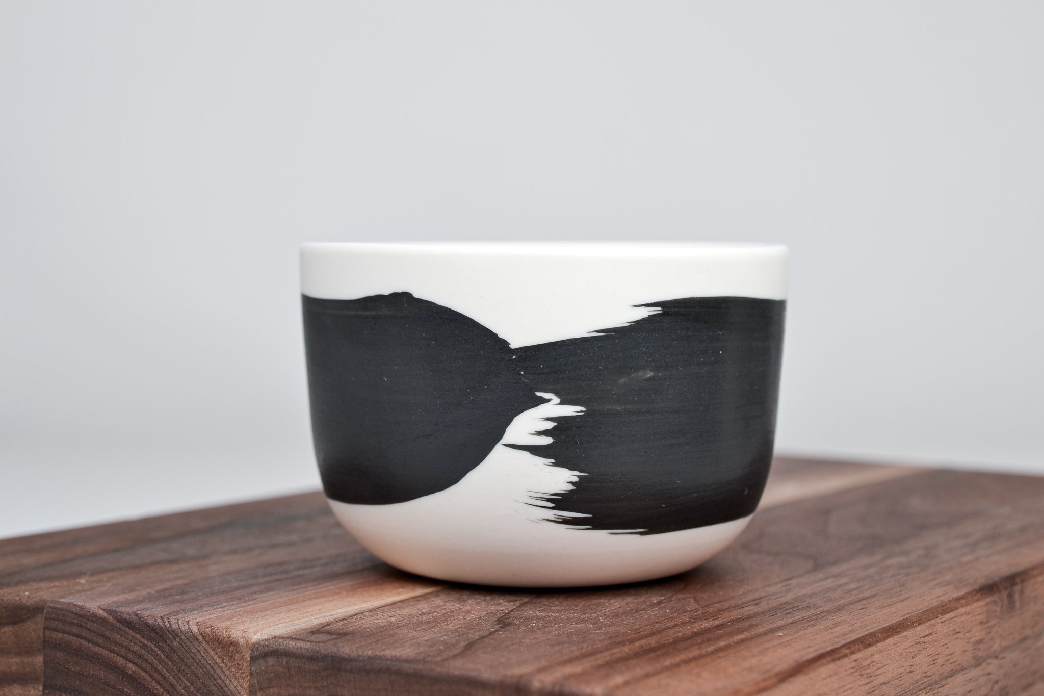 Black Line - Minimalist Coffee Mug - 300 ml