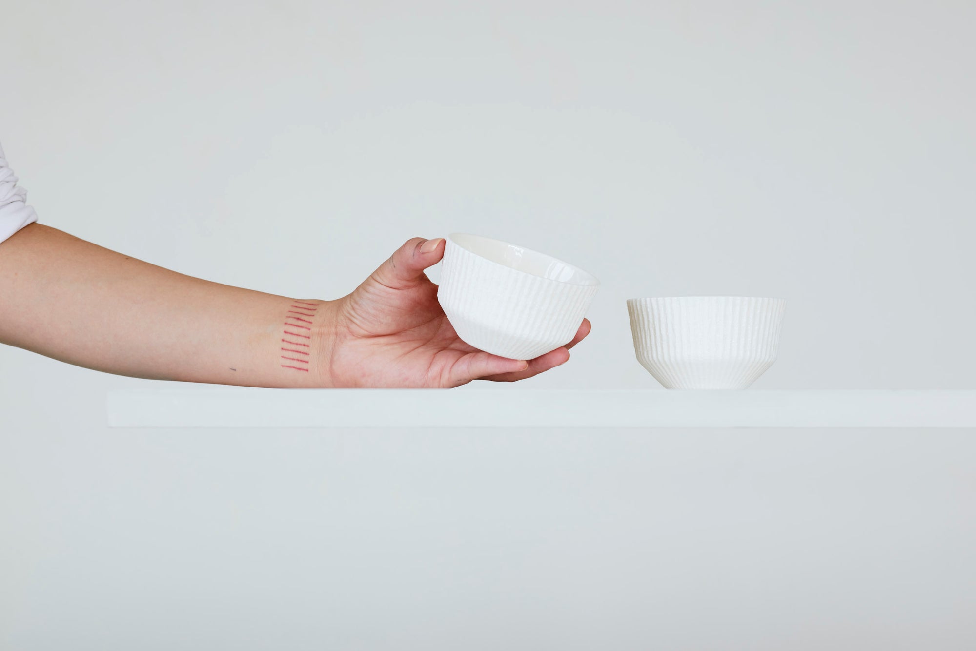 Fiber porcelain tea bowl