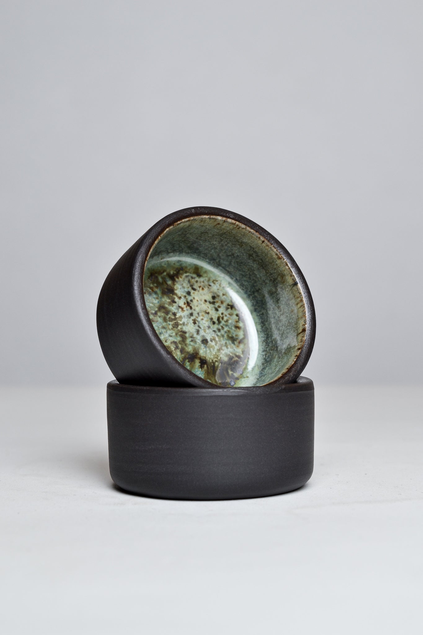 Dark dip bowls
