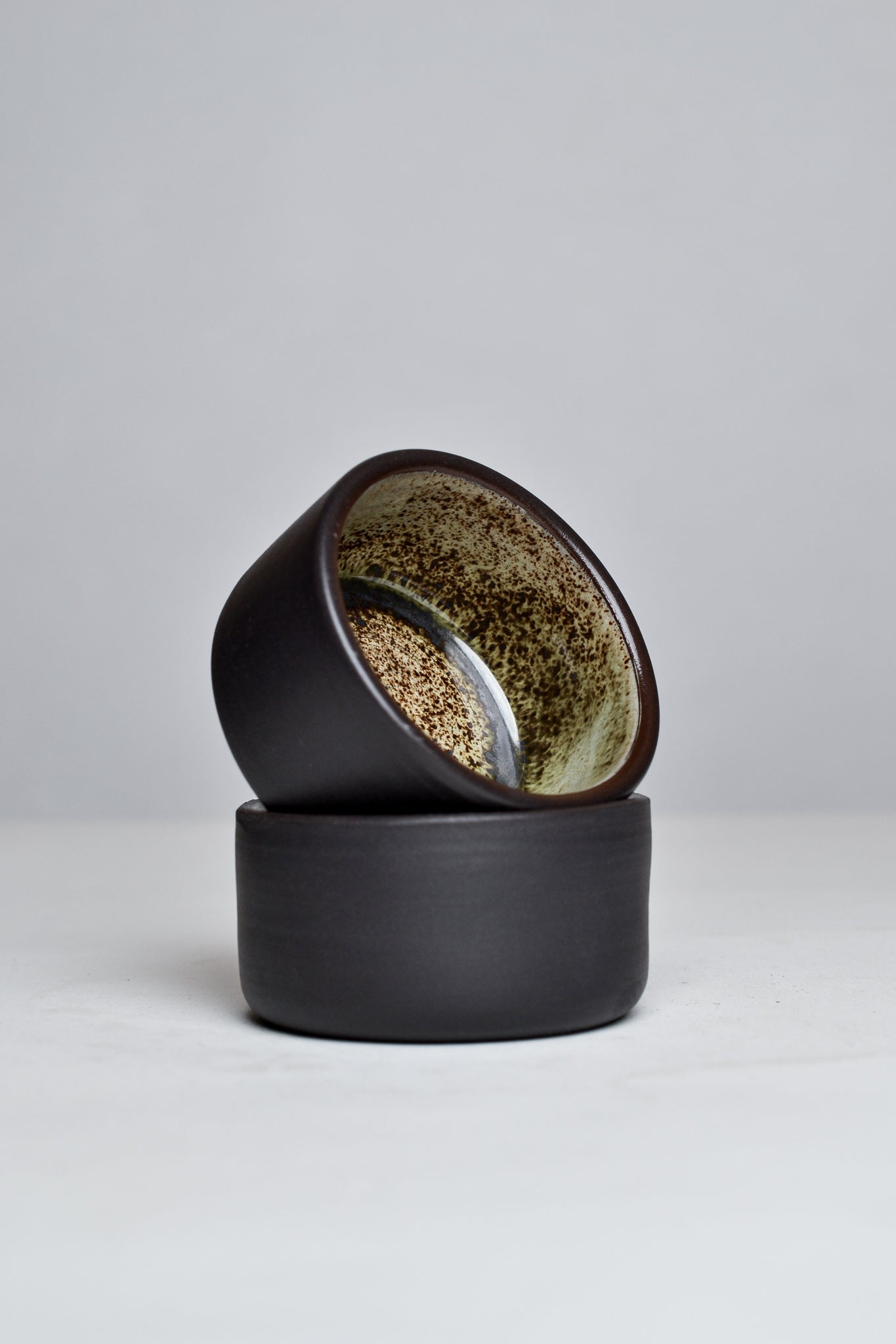 Dark dip bowls